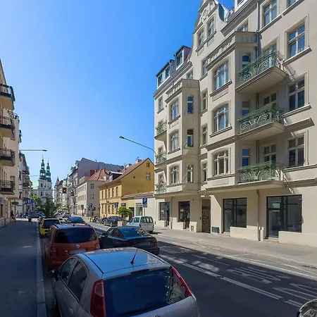 Modern With Terrace In Center By Renters Apartment